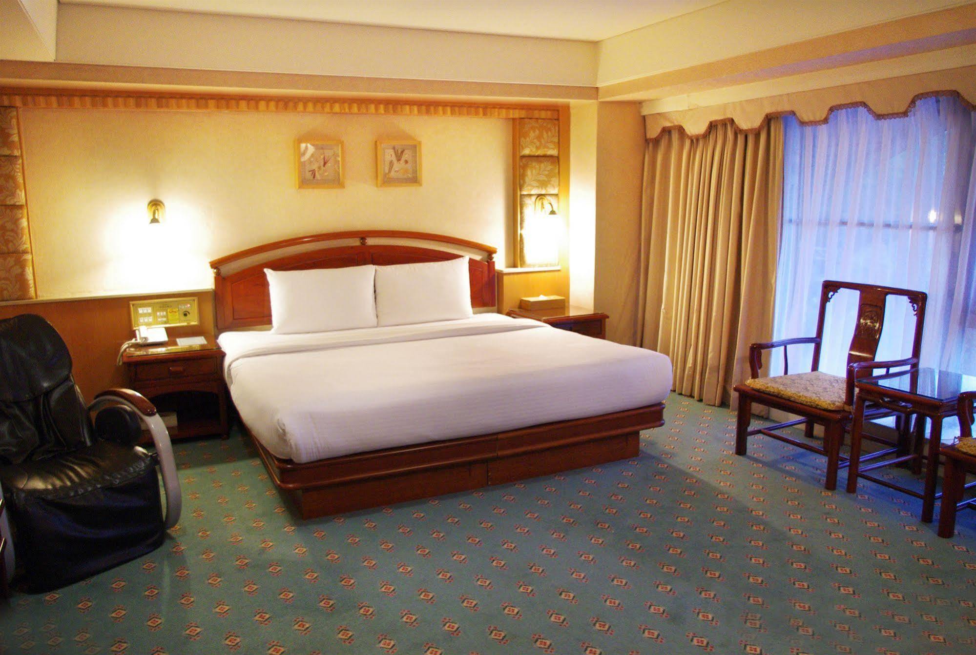 Kdm Hotel Taipei Luaran gambar
